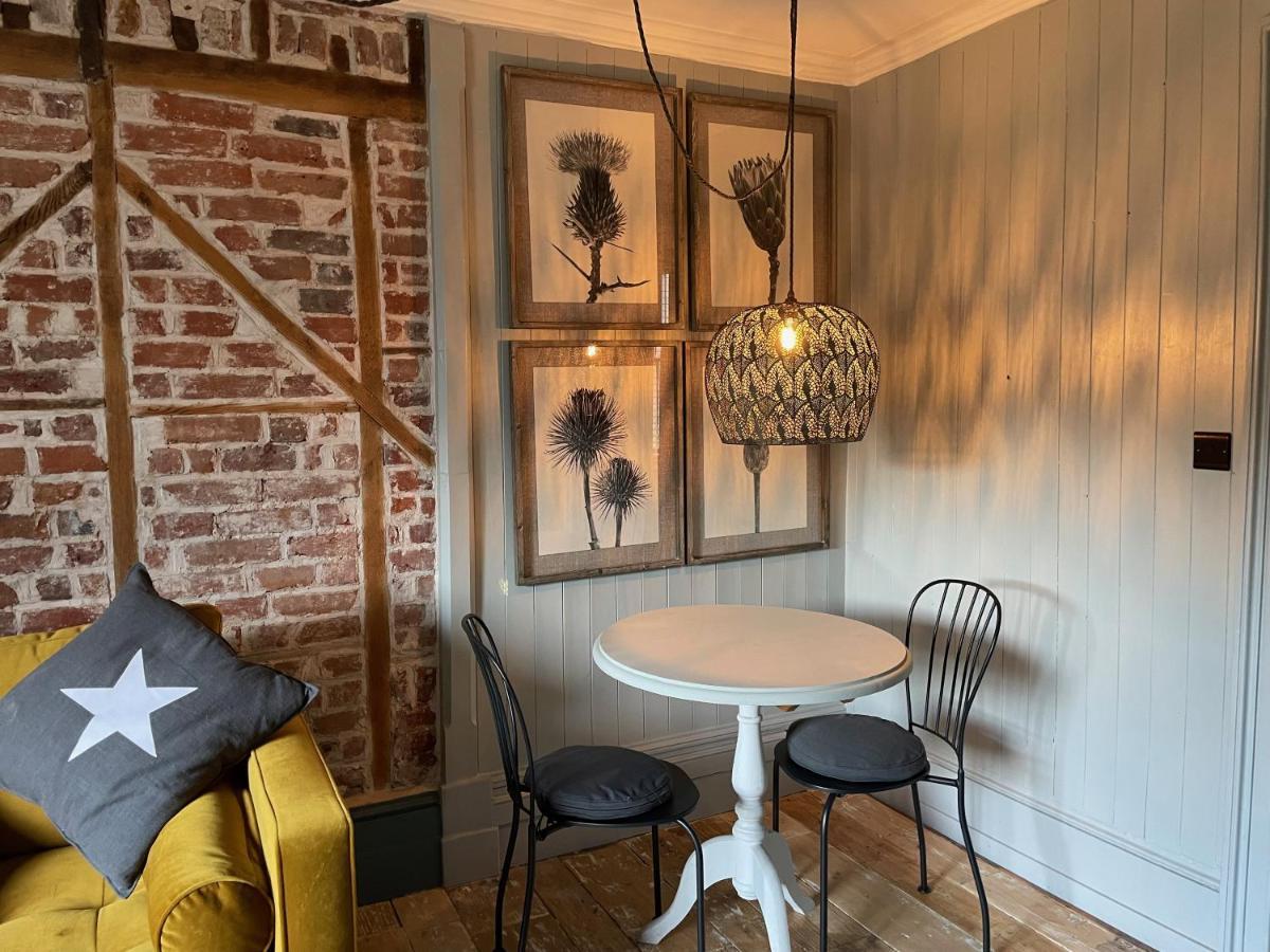 Fabulous Apartment Seconds From Beach By Whitstable-Holidays, Pudding Pan Bagian luar foto