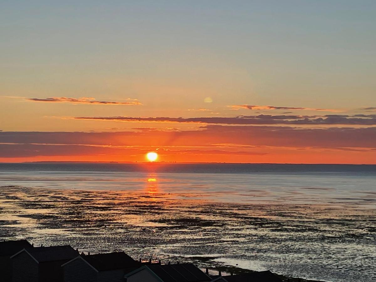 Fabulous Apartment Seconds From Beach By Whitstable-Holidays, Pudding Pan Bagian luar foto