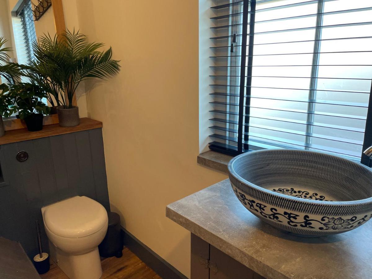 Fabulous Apartment Seconds From Beach By Whitstable-Holidays, Pudding Pan Bagian luar foto